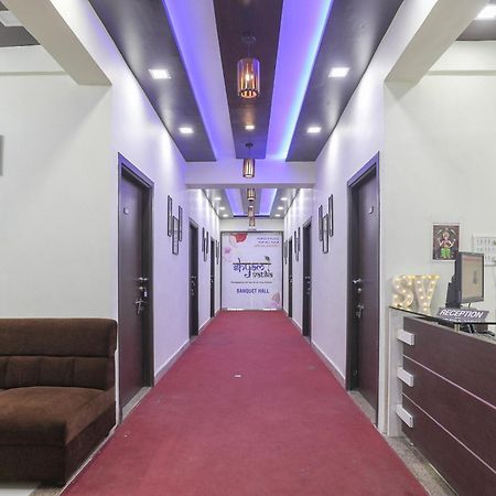 Collection O Shyam Vatika Banquet And Rooms Surat Eksteriør bilde