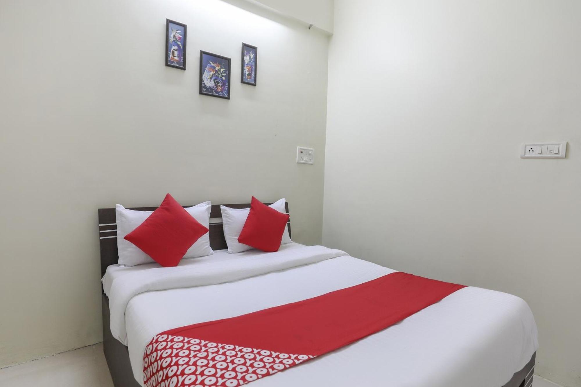 Collection O Shyam Vatika Banquet And Rooms Surat Eksteriør bilde
