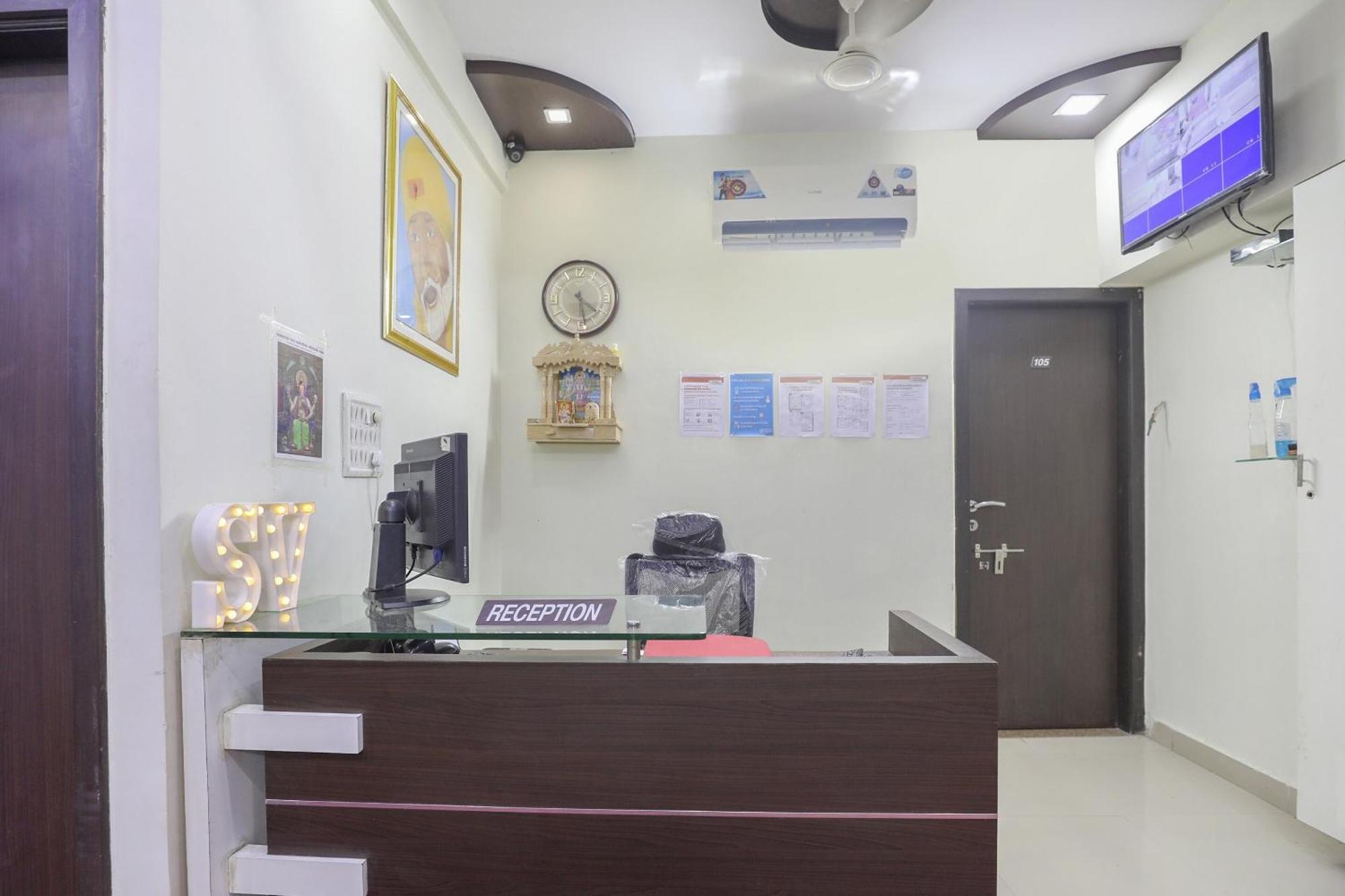 Collection O Shyam Vatika Banquet And Rooms Surat Eksteriør bilde